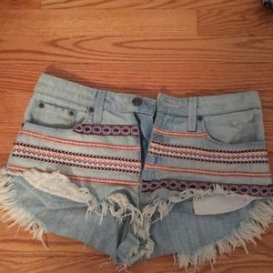 Carmar shorts 26 tribal